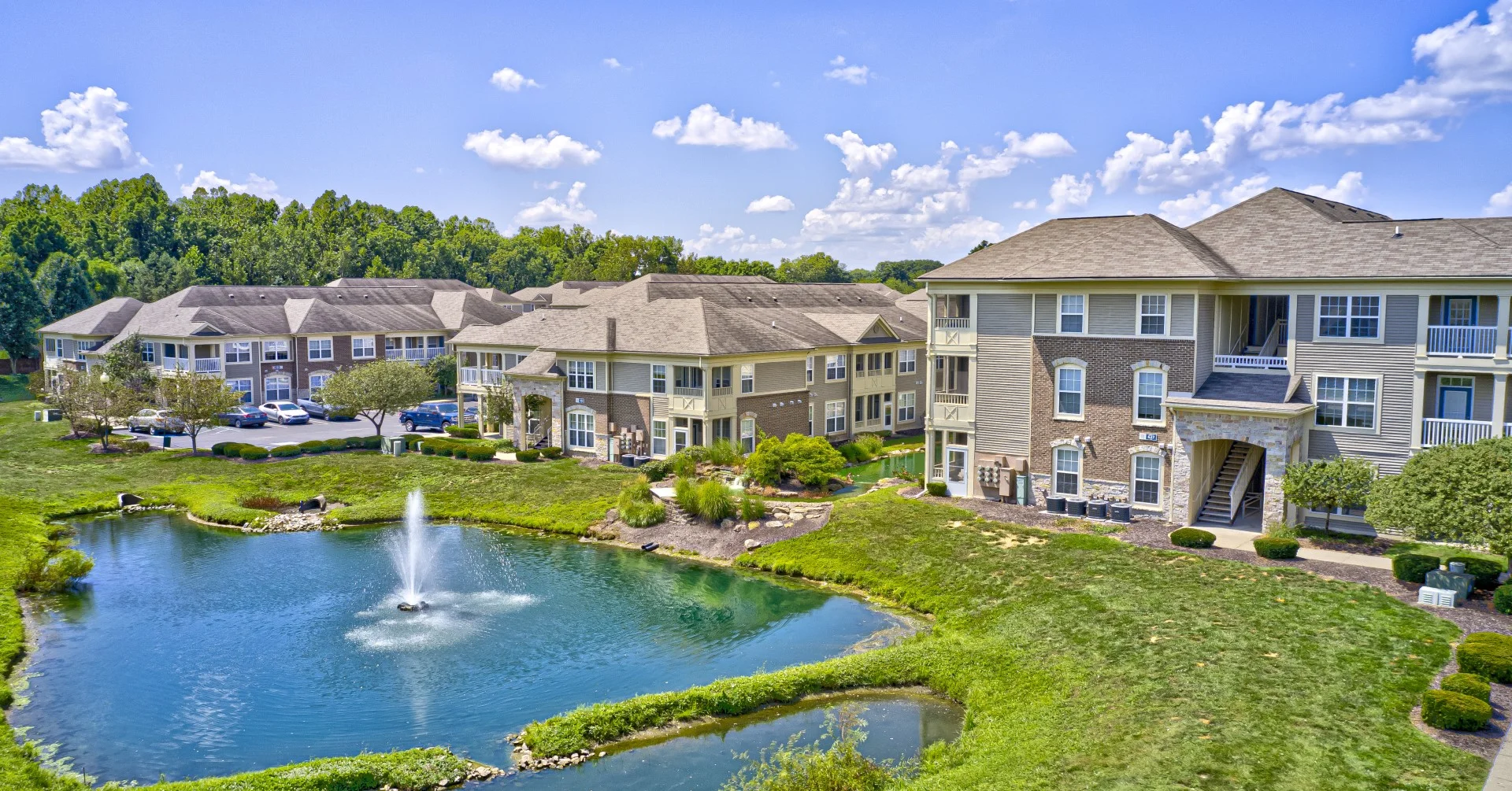 StoneBridge Luxury Apartment Homes